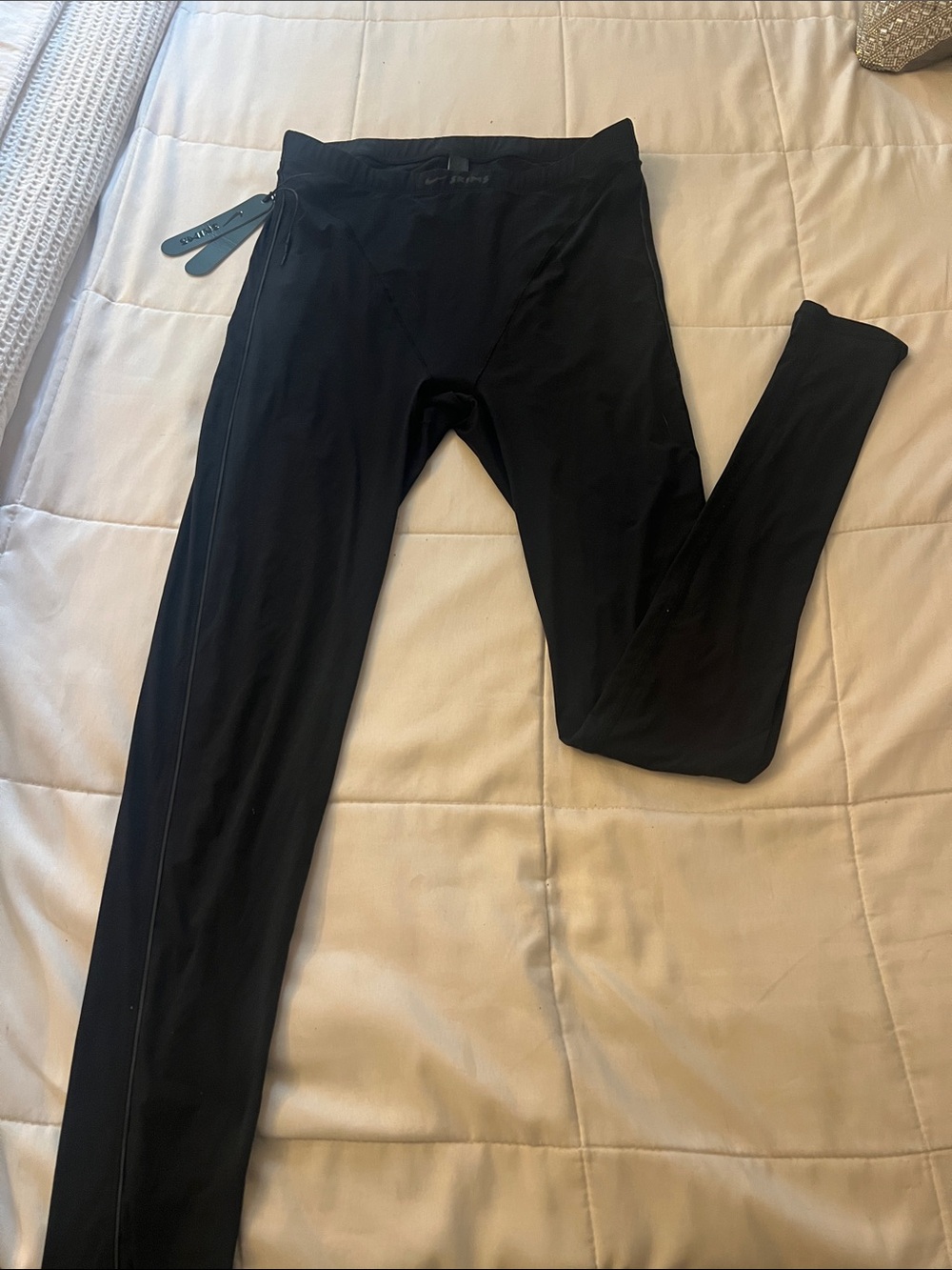 SKIMS Black Performance Leggings